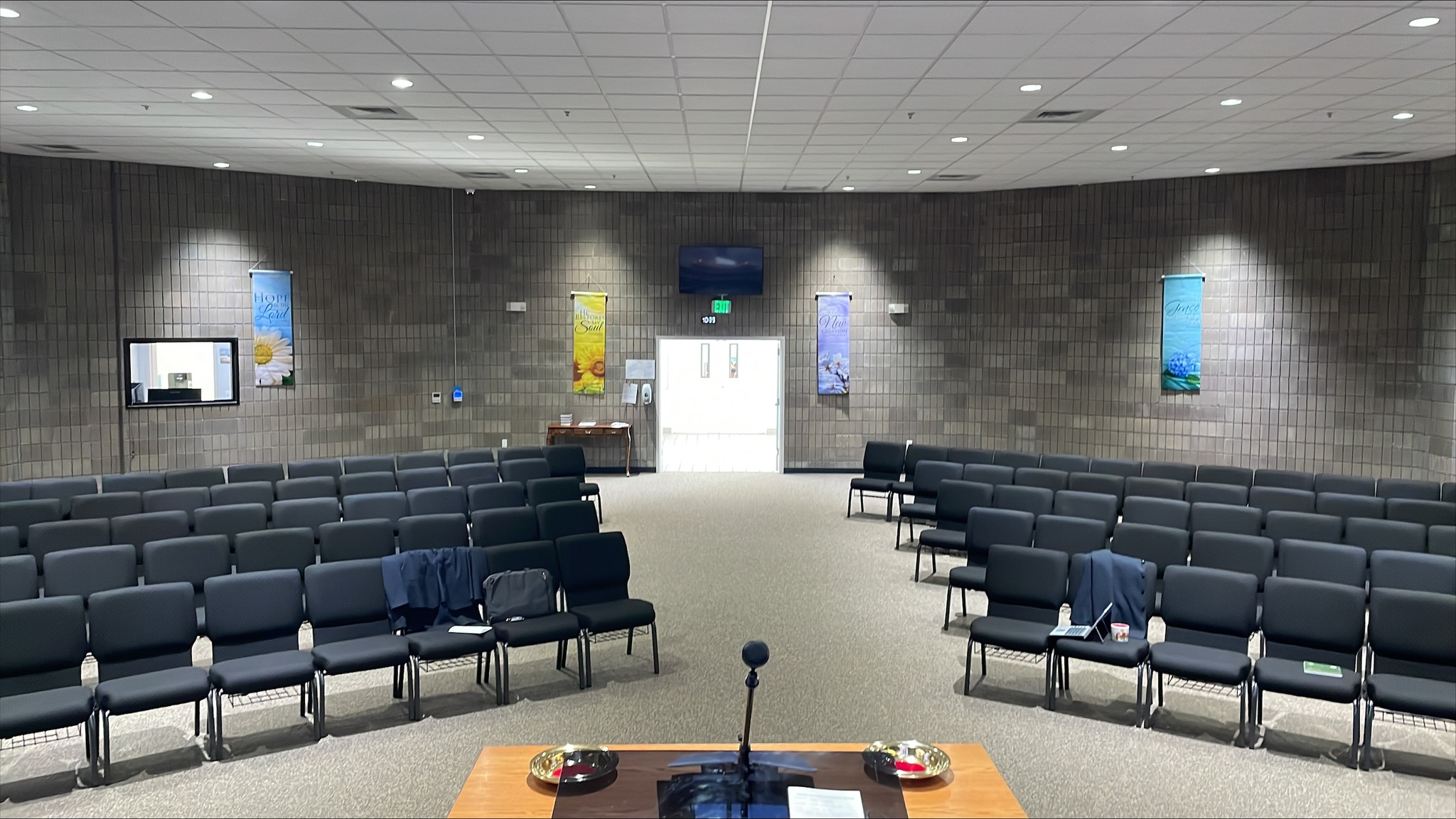 Maximizing Space: Flexible Seating Solutions for Multipurpose Worship Areas hero image